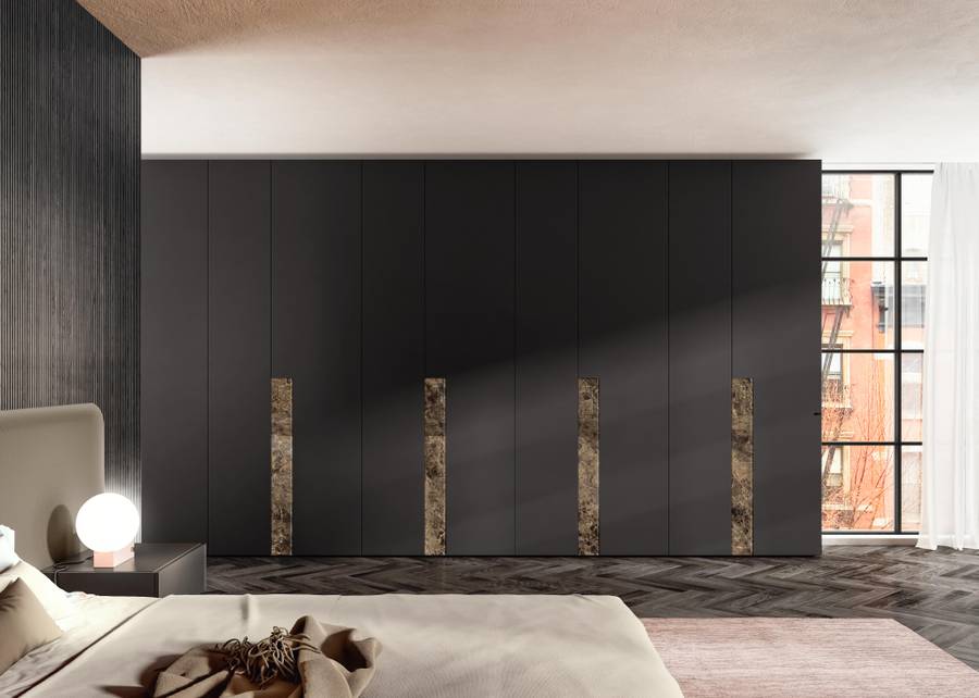 armadio-grigio-elegante-or-armadio-key-or-lago